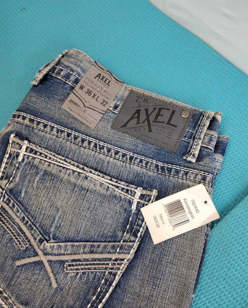 NWT AXEL Brand Men's Relaxed Straight Jeans Cotton Blue Distressed - Size 36x32 - Picture 5 of 11
